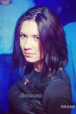 169695 - Alesya Age: 34 - Russia