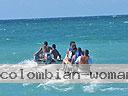 cartagena-women-boat-1104-43